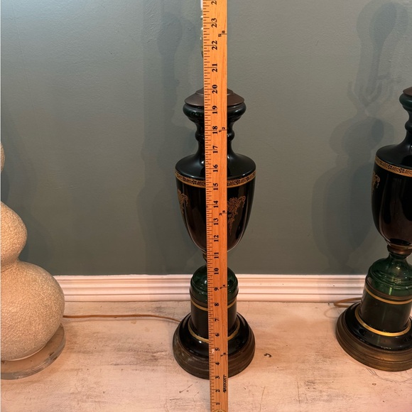 Pair of blown glass first quarter 20th century emerald green decoration w gilt - Picture 8 of 9